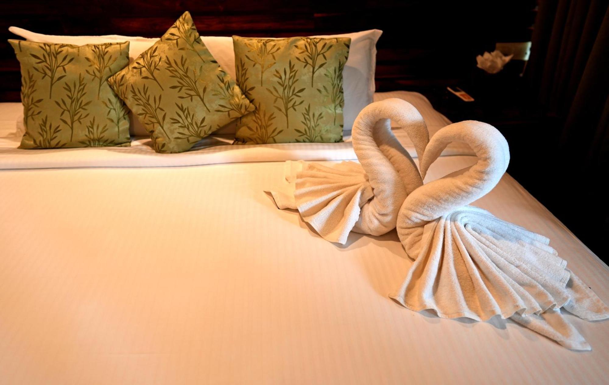 Wayanad Silverwoods Forest Resort & Spa Padinjarathara Экстерьер фото